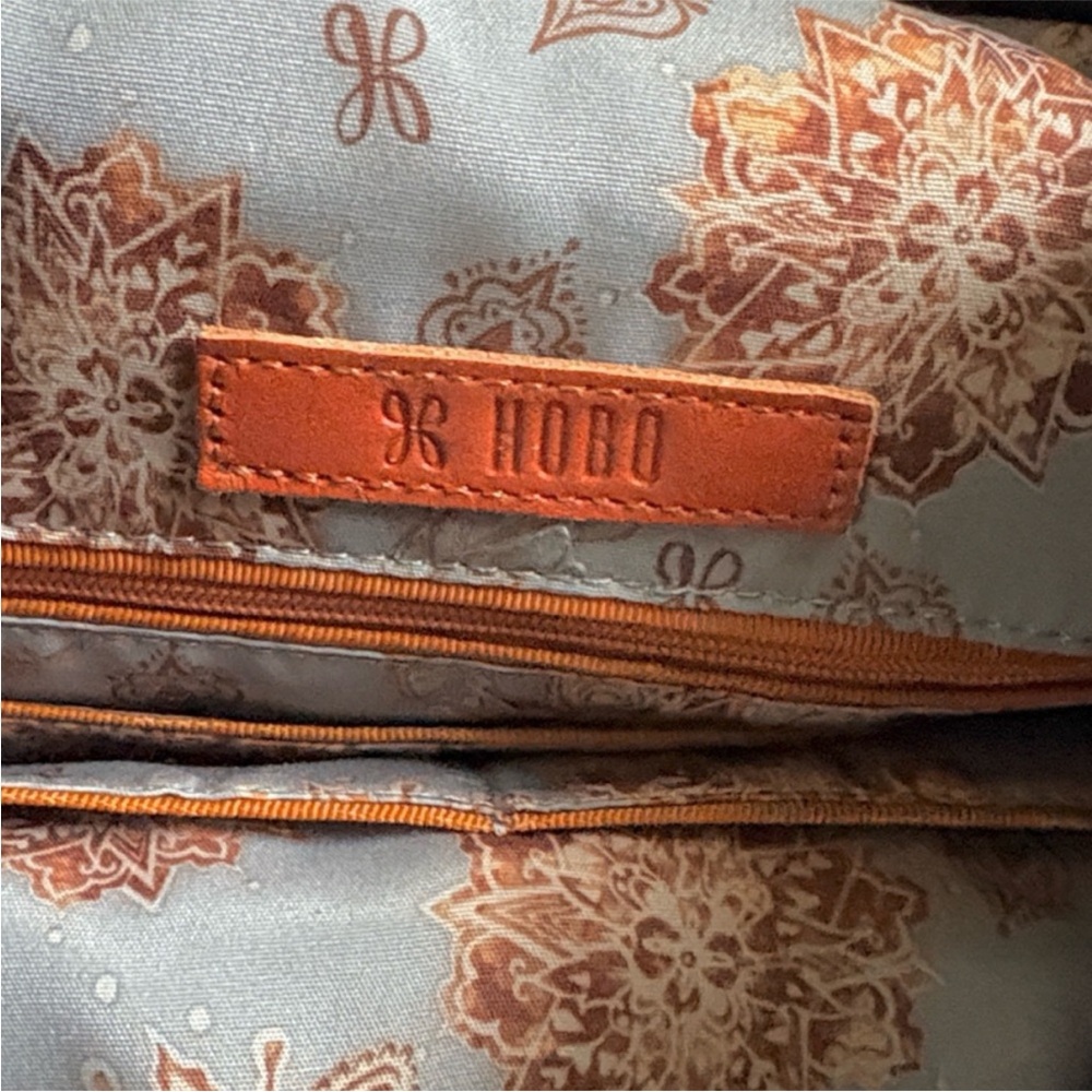 Like New HOBO Moondance Whipstitch Slouchy Shoulder Bag Black Retail $298.00 - Picture 14 of 15